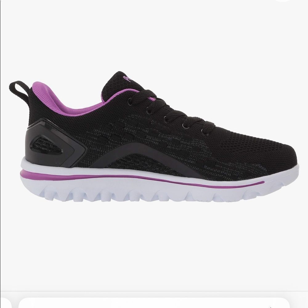 Propét Travel Activity Axial Sneaker